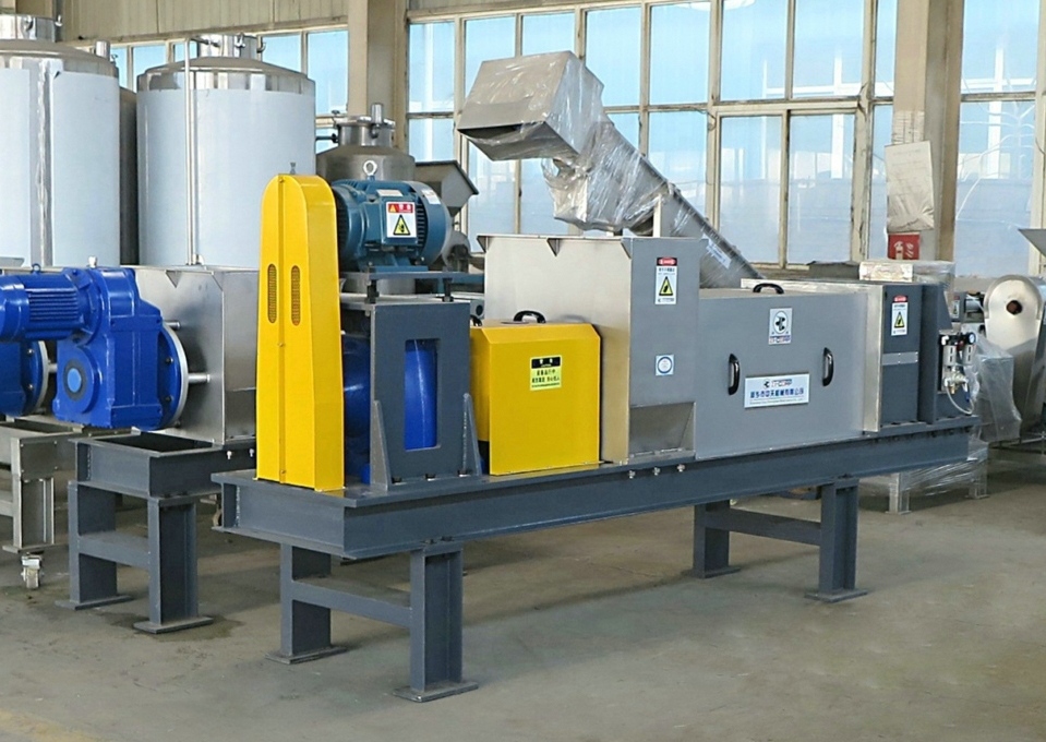 螺旋擠壓脫水機(jī)在柑橘渣處理行業(yè)應(yīng)用